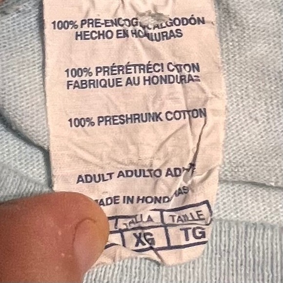 Vintage The Mountain XL Kitten Graphic T-Shirt Womens  Blue Tie Dye USA 2000 - Picture 7 of 8